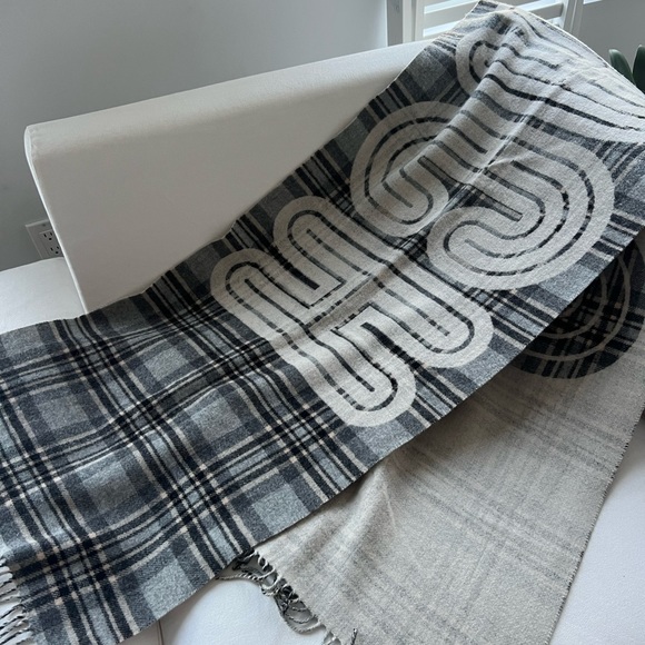 Coach Reversible Scarf - Picture 2 of 2